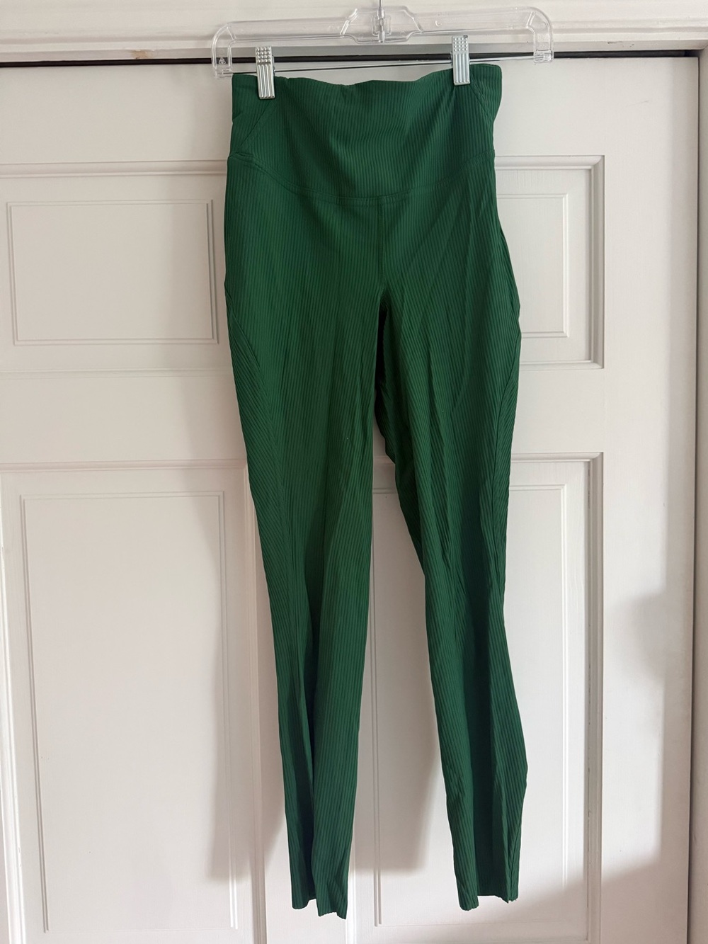 Lululemon High-Waisted Green Ribbed Leggings